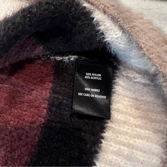 TORRID CROP SWEATER - Picture 4 of 6